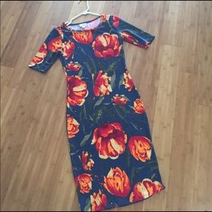 LulaRoe Xs Poppy Floral Julia Navy and Orange